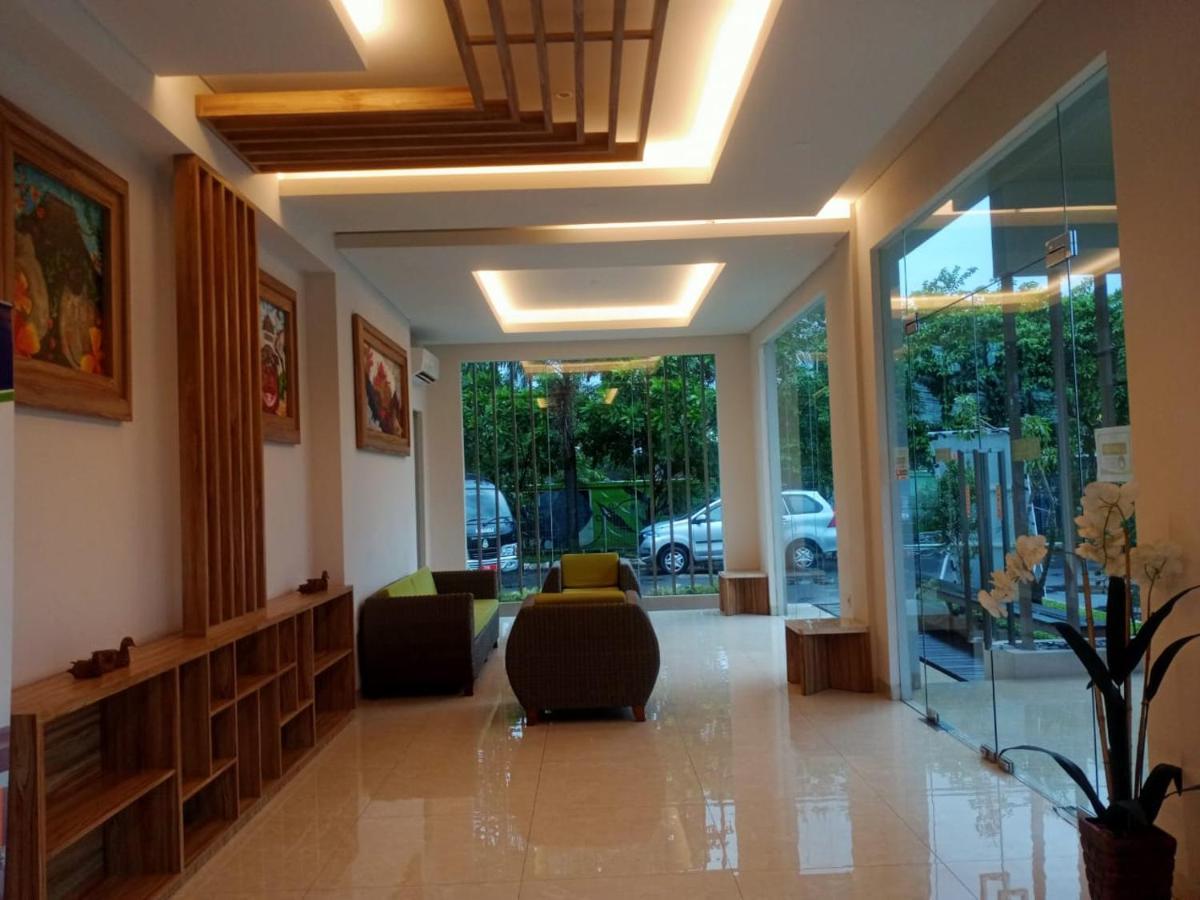 Oyo 90102 Edotel Hotel By Dbest Hospitality Бандунг Экстерьер фото